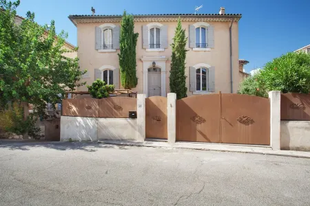 AIX EN Provence à 15 mn - Appartement 60 m2 Отели рядом с достопримечательностью «Le Village des Automates»