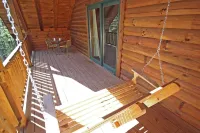 Gorgeous Starry Knight Lodge next to the Hocking Hills State Forest; Sleeps 12