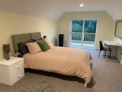 The Acadia Gateway House Hotels near Kisma Preserve