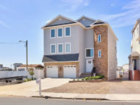 Luxury Paradise on the Bay!  3 Day & Weekly! Elks Members Welcome!! Hotels in Brigantine