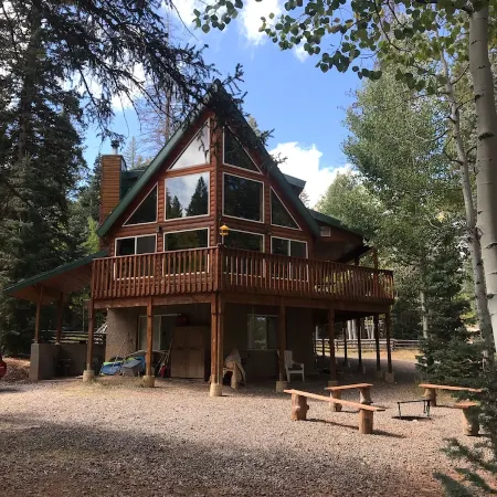 Beautiful Luxurious Cabin - The perfect getaway!