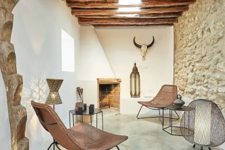 LOOK NO FURTHER! Gorgeous old finca with sea view! Отели в г. Сан-Хуан-Баутиста