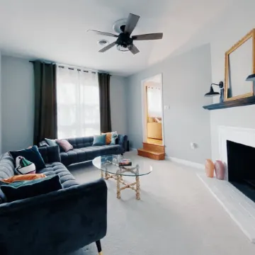 Beautiful Three Bedroom one story house on quiet street