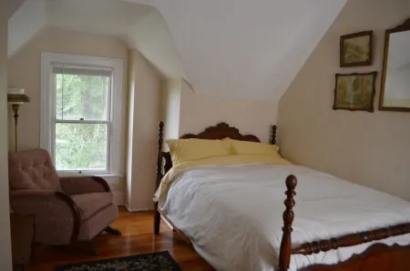 Historic Greeley Home - Charm and Location! Отели рядом с достопримечательностью «Библиотека Хай Плейнс Лайбрари Дистрикт Сентенниал Парк»