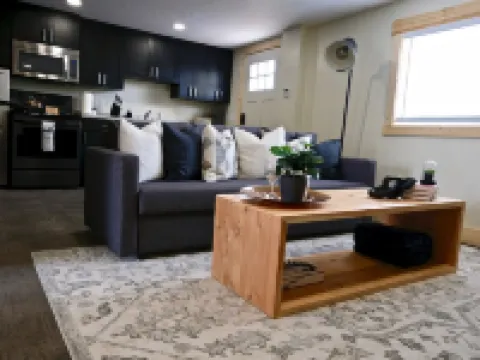 Golden Spike Stable Getaway in Downtown Tremonton Hotels in Box Elder County