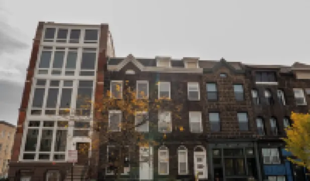 Downtown Luxury meets Modern 3Bed/3bath apt. w/parking - 5mins from Penn Station