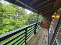 Cozy Loft nestled atop of Snowshoe