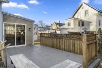 2Br Home Minutes to Downtown Rockport+Beach!
