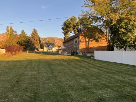 Modern Barn near Logan but in a quiet neighborhood.