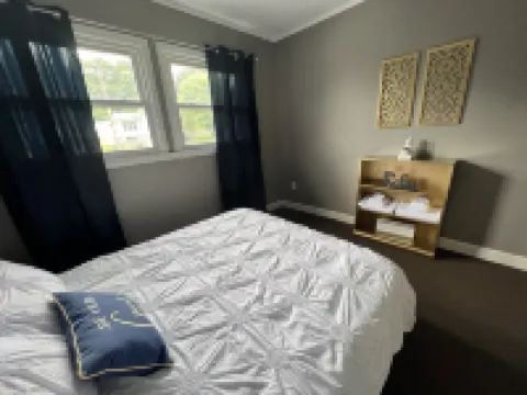 Cozy Court Street #3 Steps from Everything!