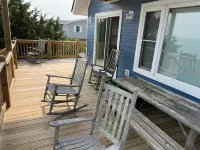 Emerald Isle, NC!  Sound Front Cottage - 3 minute walk to beach!!