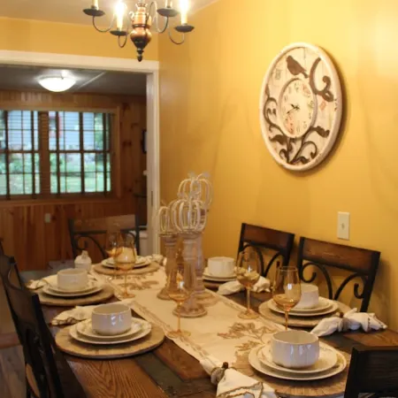 Beautiful Views, Sunrises, Pet Friendly, Comfortable!