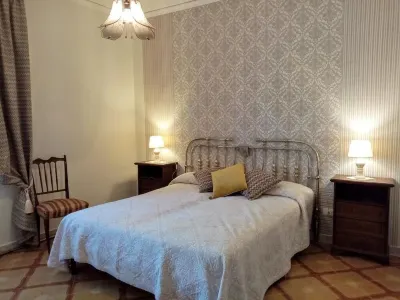 Villa Calcasacco. Hotel in zona Termini Imerese Stazione F.S.