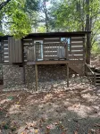 Peaceful, extremely clean Treehouse  cottage 10 min. from National Park entrance