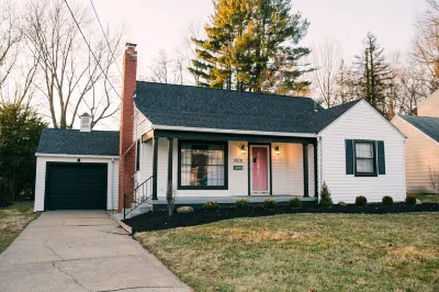 2 bedroom getaway in the heart of Mill Creek Park just a block from Newport Lake Hotels in der Nähe von Mill Creek Park