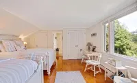 NOTHING LIKE IT!  STUNNING, PRIVATE ESCAPTE W/ OCEAN FRONT VIEWS, PRIVATE DOCK. Hotels in 