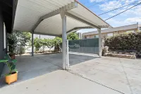 Boho Chic - DT Visalia/W Modern Art Flair