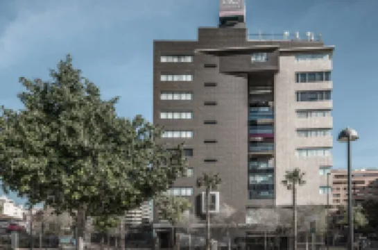 AC ホテル アリカンテ バイ マリオット アリカンテ港周辺のホテル