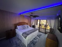 Modern Marina View, Steps from Restaurant in Burnt Store Marina Gated Community