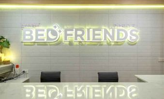 Bed Friends Poshtel