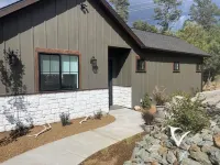 Kirk’s Kasita~ a charming 1-bedroom Kasita with WiFi, AC in beautiful Prescott! Hotel di 