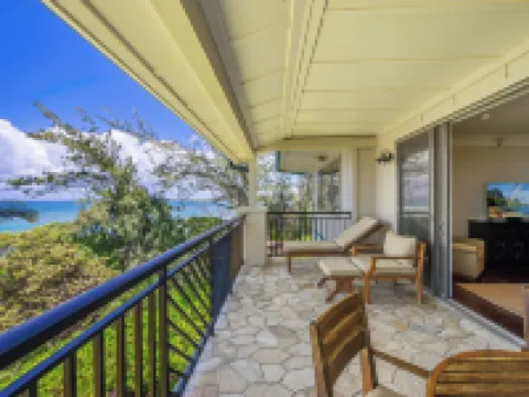Oceanfront 4Br Villa • Sleeps 10 • Luxury Resort • Beach, Pool & Private Balcony