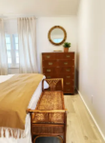 Edgartown Designer Cottage Between Town & Beach.
