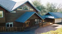 Beautiful Mountain Home Near Yosemite
