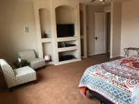 HOZHO: Pool, Hot Tub, Fast WiFi, Level 2 EV PHEV Charger & Lake Powell Views