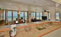 Oceanfront Condo*Non-Driving Beach*Pool*Free Wifi/Parking*Bikes*Beach Equipment.