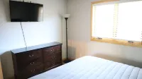 Top floor two level 2 bedroom, Mountain View!