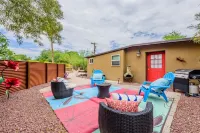 Charming Casita in the heart of Tucson! Ask about Summer Discounts! Hotels near Yume Japanese Gardens of Tucson