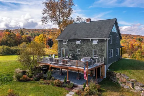 Stunning 3 Br Timber Frame Ski Retreat on 6 Acres