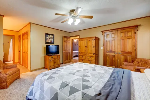 Quaint, Spacious, And Minutes From Everything You Want To See In Chattanooga