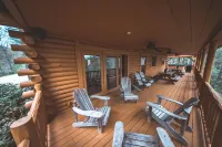 5br Log Cabin: Hot Tub, Firepit, Game Room, Yard! Near Fontana, Bryson, and NOC Hotel a Stecoah