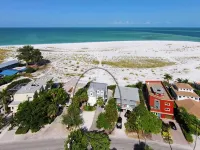 Beautiful, Gulf-Front Home on Bean Point--Halcyon House