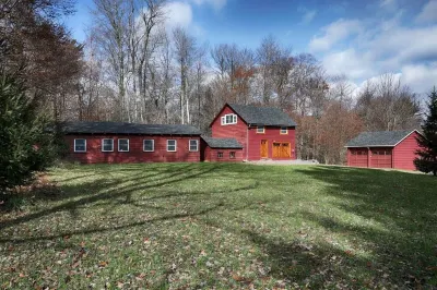 The Barn on Stoney Hollow Kalahari Waterpark Resort Convention Center附近的飯店