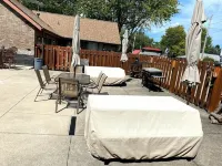 Steps to Lake Erie near Lakeside - Private Hot Tub, Seasonal Pool, Recreation