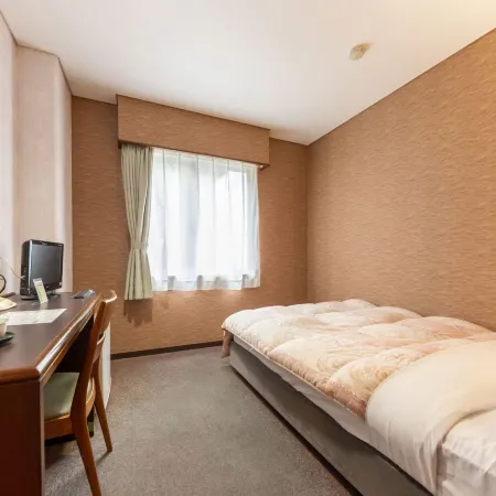 Business Hotel Taihei Annex Отели рядом с достопримечательностью «Храм Тайсандзи»