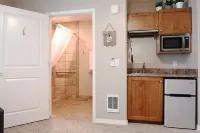 Greystone Crossing Suite #12 Hotels in Heyburn