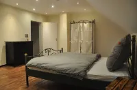 Old forge in a listed courtyard Hotels in Messerich