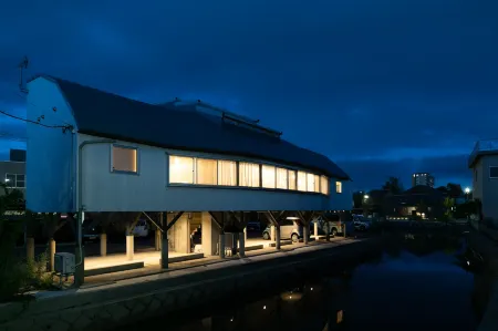 Social Guest House Neltoko Отели рядом с достопримечательностью «Notojima Glass Art Museum»