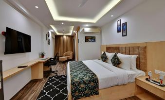 The Grand Hotels and Suites