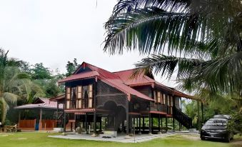 D`KAMPUNGSTAY TERATAK KASIH BONDA