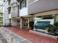 Emerald Boutique Hotel