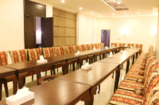 Shelton's Rezidor Swat