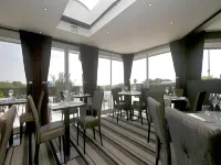 Logis Hôtel l'Albatros - วิวทะเล