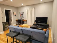 Deluxe Aparment Spacious 3-bedroom apartment with WiFi, AC in nice Elizabeth