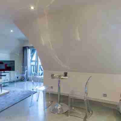 Apartment with Parking on Place de Morny Rooms