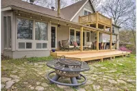 Modern lakefront home, Amazing View w/ Nearby Boat Launch
